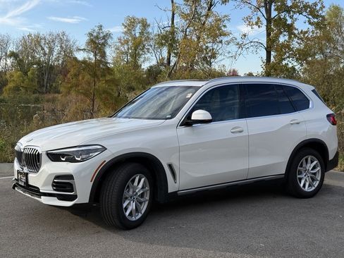 Certified 2023 BMW X5 xDrive40i image 3