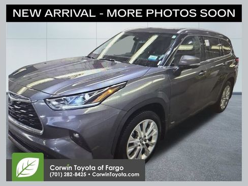 Used 2023 Toyota Highlander Limited AWD/4WD image 1