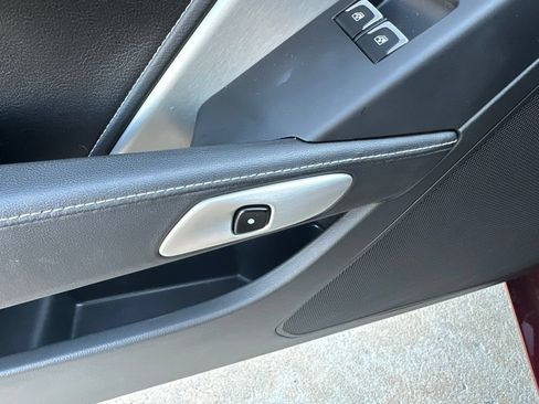 Used 2017 Chevrolet Corvette Stingray Coupe w/ Z51 1LT RWD image 8