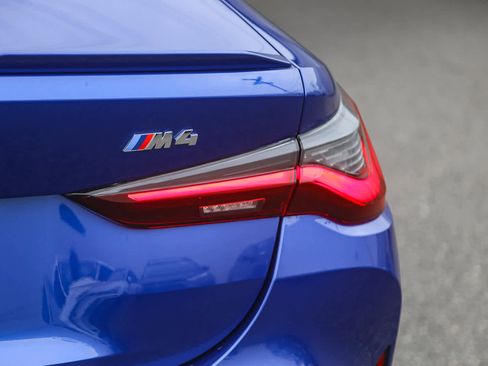 Used 2024 BMW M4 Coupe w/ Executive Package image 7