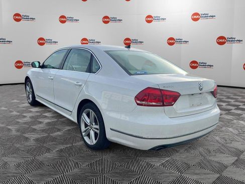 Used 2013 Volkswagen Passat TDI SE FWD image 3
