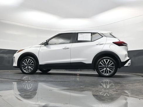Used 2024 Nissan Kicks SV FWD image 47