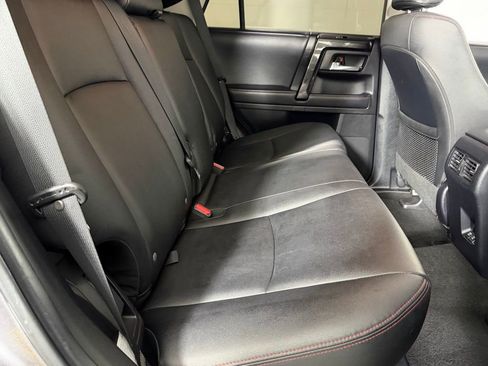 Used 2020 Toyota 4Runner TRD Off-Road Premium image 29