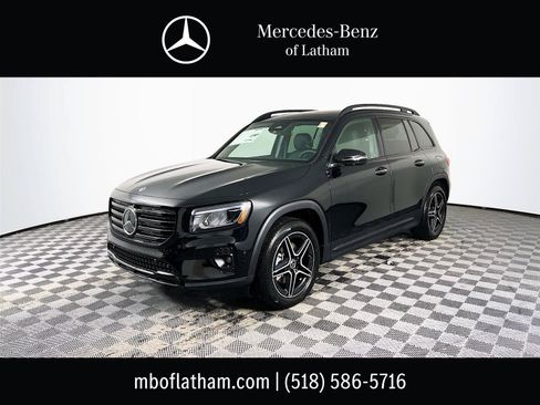 Certified 2026 Mercedes-Benz GLB 250 4MATIC image 1