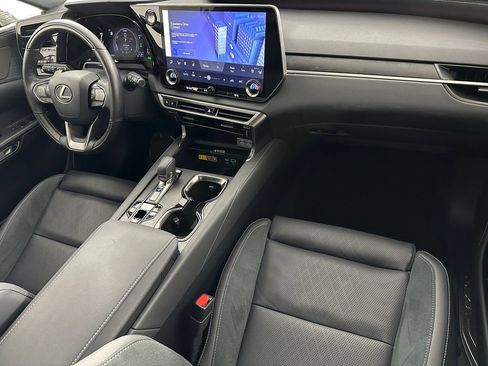 Used 2024 Lexus RX 450h AWD w/ Convenience Package image 39