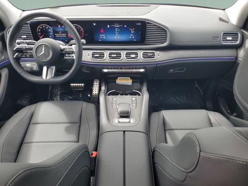 Certified 2026 Mercedes-Benz GLS 450 4MATIC image 10