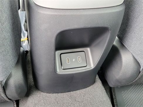 New 2025 Hyundai Elantra Limited image 20