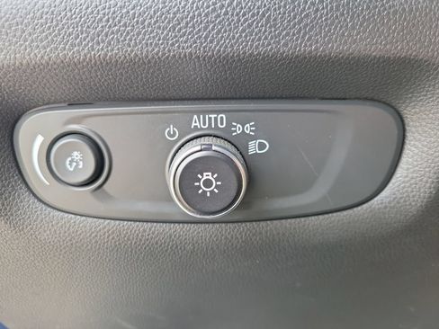 Used 2023 Chevrolet Traverse LT w/ LPO, Floor Liner Package AWD/4WD image 24