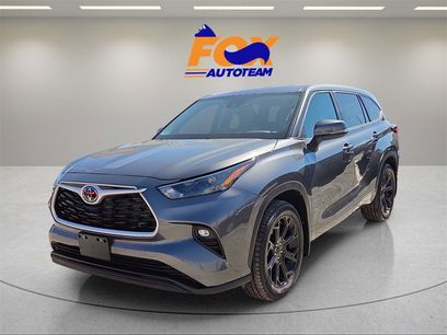 Used 2023 Toyota Highlander LE