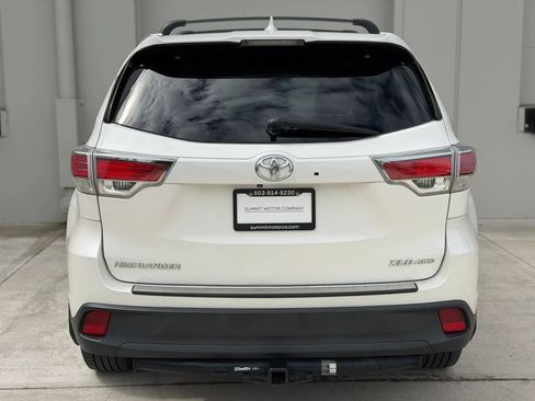 Used 2016 Toyota Highlander XLE AWD/4WD image 4