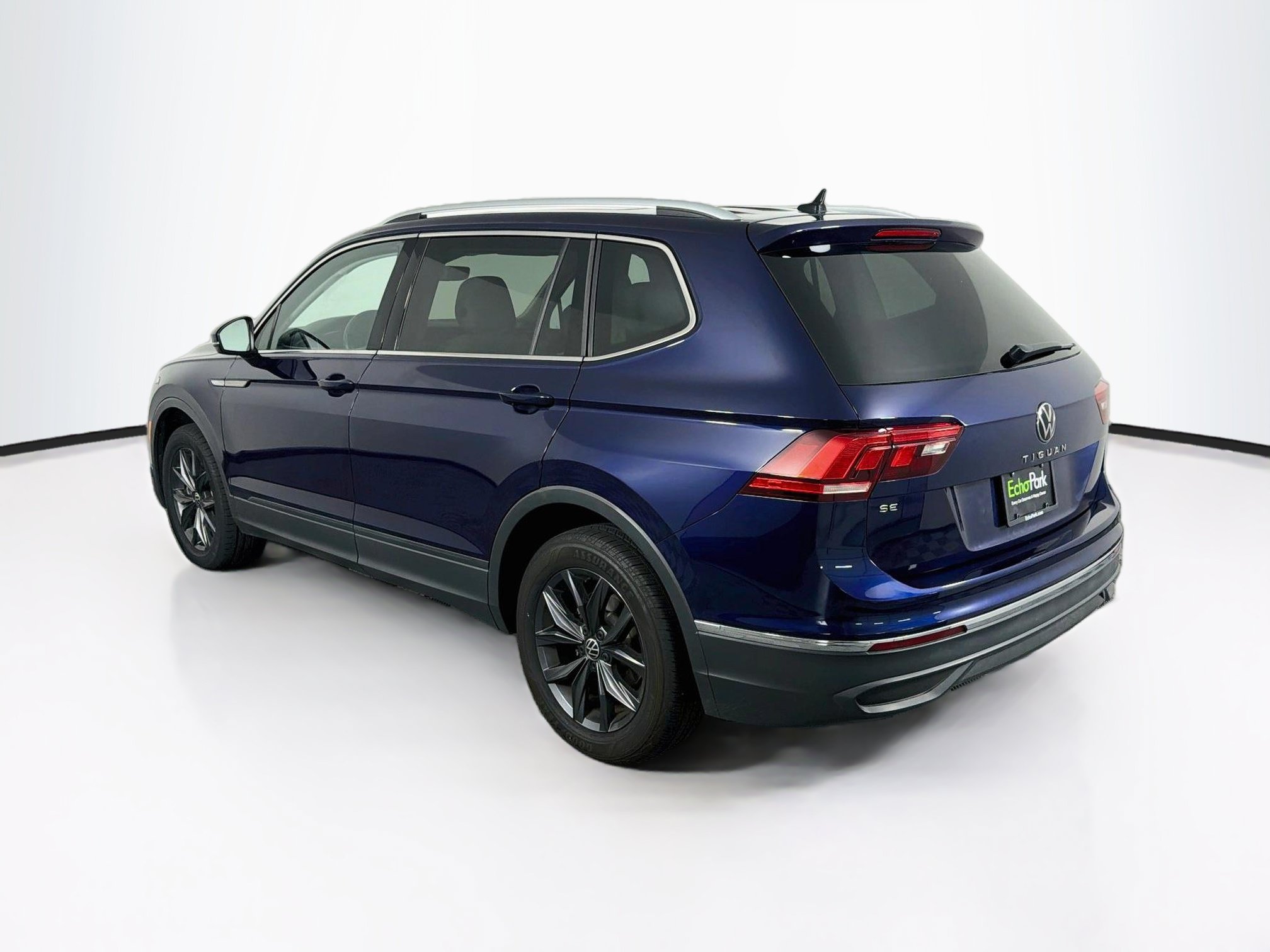 Used 2023 Volkswagen Tiguan SE FWD image 5