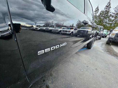 Used 2017 Chevrolet Silverado 3500 W/T image 23