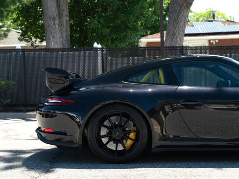 Used 2018 Porsche 911 GT3 RWD image 33