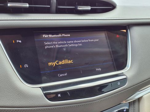 Used 2023 Cadillac XT5 Premium Luxury FWD image 7
