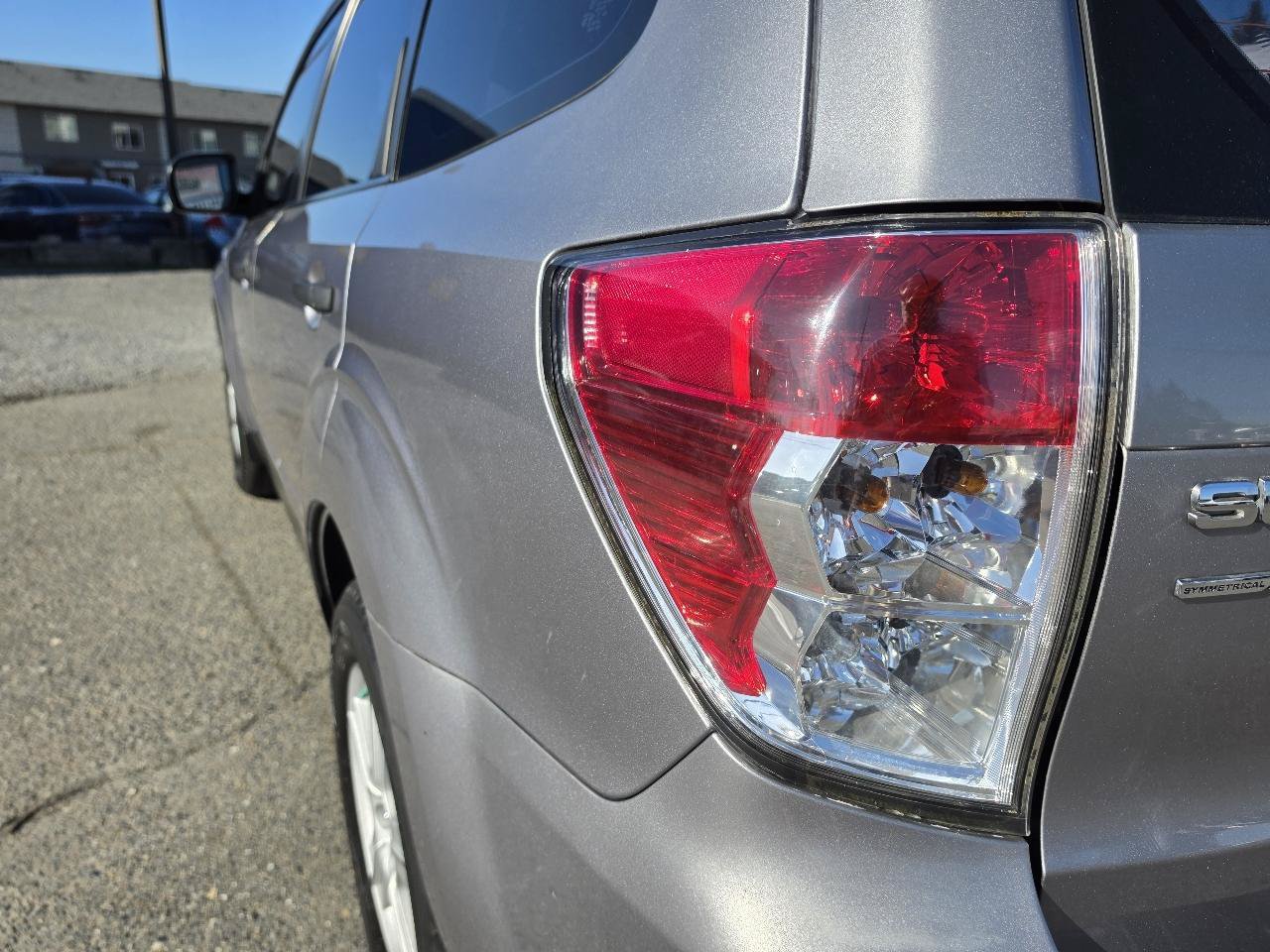 Used 2010 Subaru Forester 2.5X AWD/4WD image 32