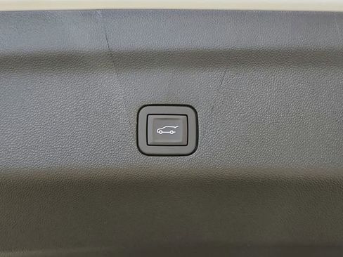 New 2026 Chevrolet Tahoe Premier w/ Sun And Tow Package AWD/4WD image 40