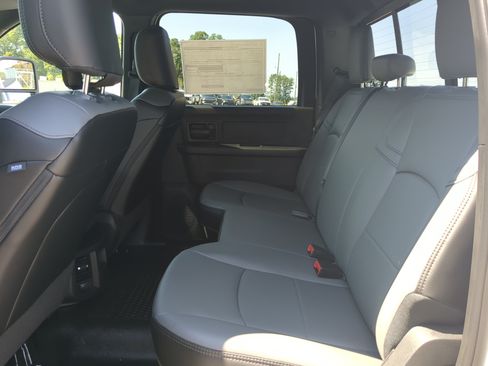 New 2026 RAM 2500 Tradesman AWD/4WD image 12