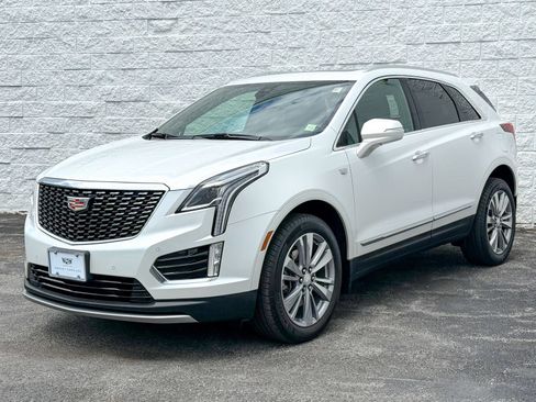 Certified 2023 Cadillac XT5 Premium Luxury AWD/4WD image 3