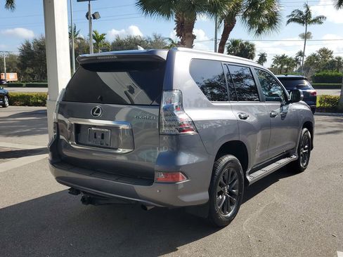 Used 2023 Lexus GX 460 Premium w/ Premium Package image 5