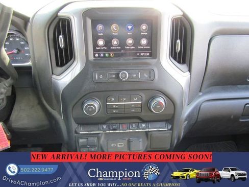 Used 2022 Chevrolet Silverado 2500 Custom w/ Custom Value Package AWD/4WD image 17