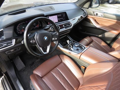 Used 2020 BMW X5 xDrive50i image 11
