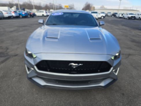 Used 2020 Ford Mustang GT Premium image 3