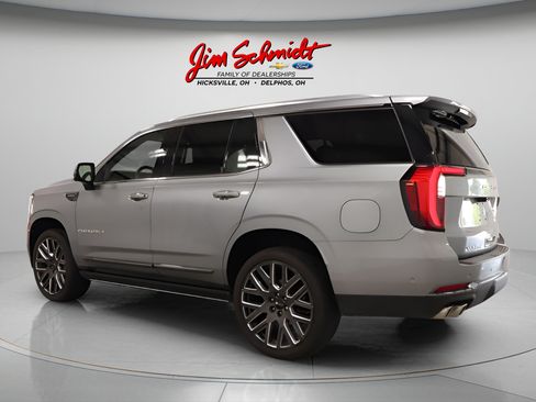 Used 2025 GMC Yukon Denali Ultimate AWD/4WD image 4