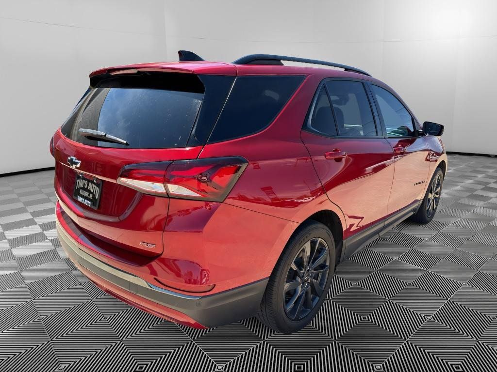 Used 2022 Chevrolet Equinox RS w/ RS Leather Package FWD image 3