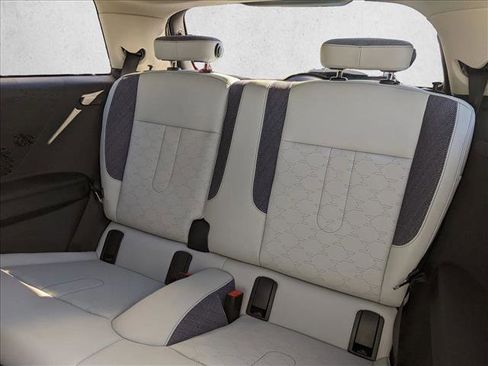 Certified 2025 MINI Cooper 2-Door Hardtop image 17