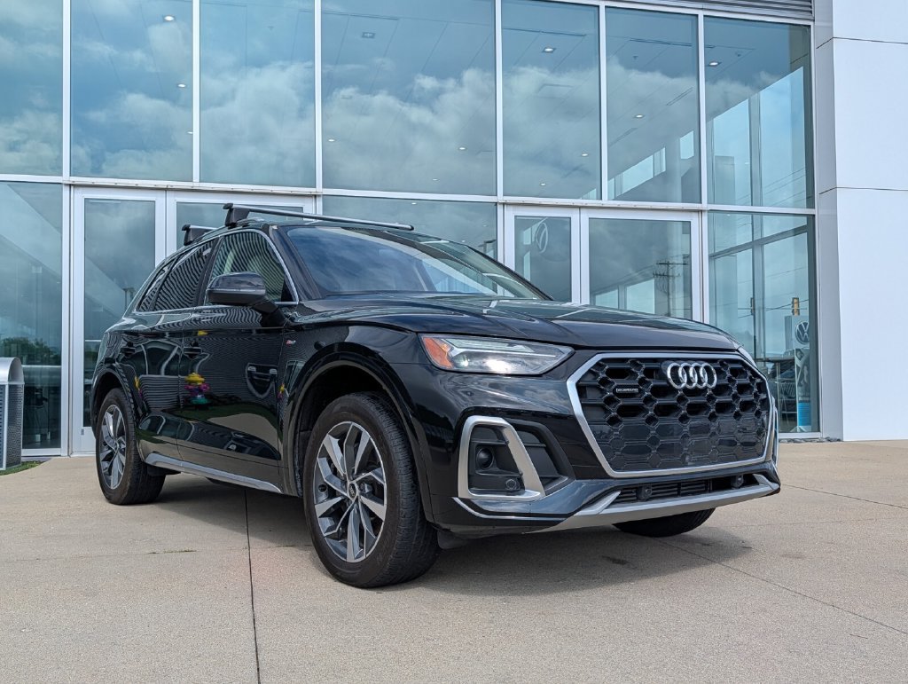 Used 2023 Audi Q5 2.0T Premium w/ Convenience Package AWD/4WD image 1