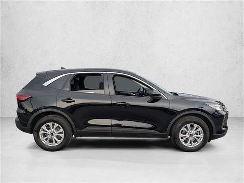 Certified 2023 Ford Escape Active w/ Tech Pack #2 AWD/4WD image 4