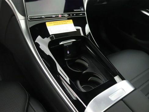 New 2026 Mercedes-Benz GLC 300 image 7