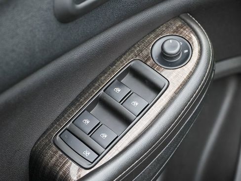 Used 2015 Chevrolet Malibu LTZ FWD image 5