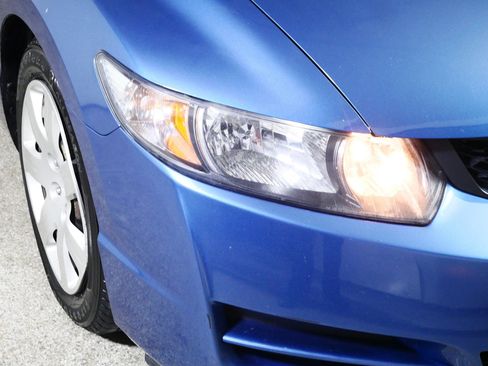 Used 2010 Honda Civic LX image 16