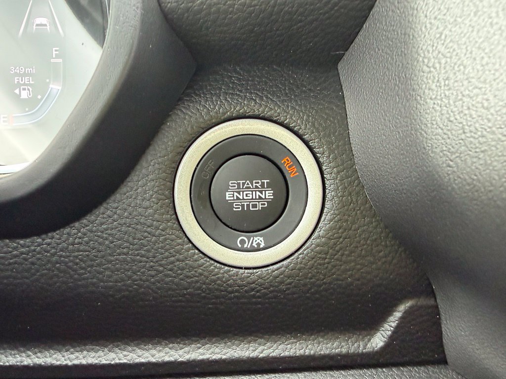 Used 2025 RAM 1500 Big Horn AWD/4WD image 13