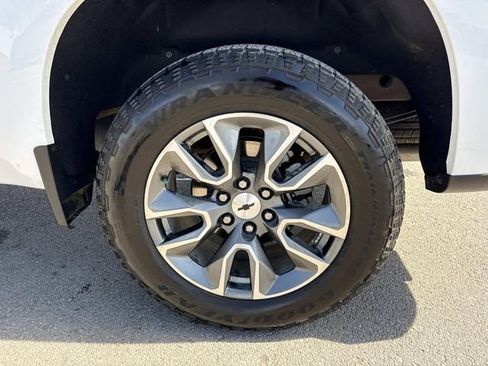 Used 2025 Chevrolet Silverado 1500 RST image 31