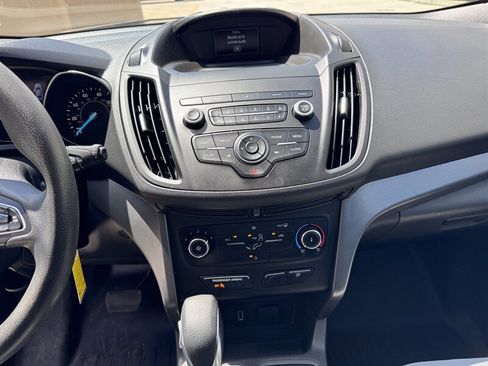 Used 2019 Ford Escape S image 11