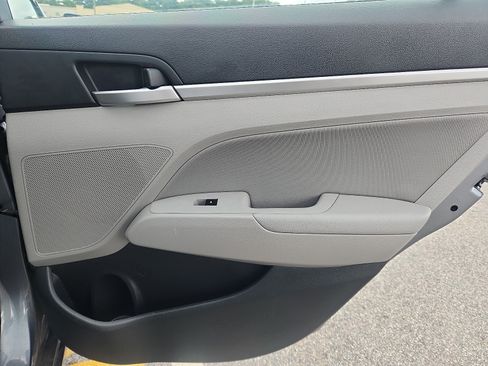 Used 2019 Hyundai Elantra Value Edition FWD image 32