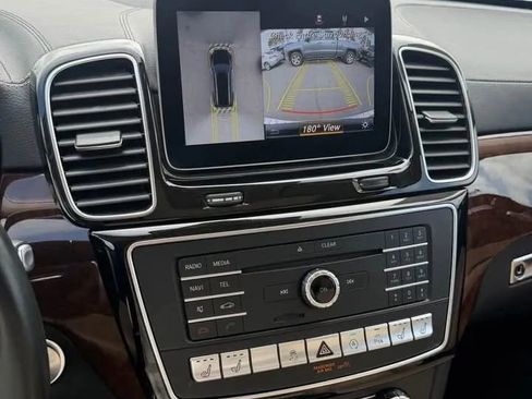 Used 2017 Mercedes-Benz GLS 450 4MATIC image 11