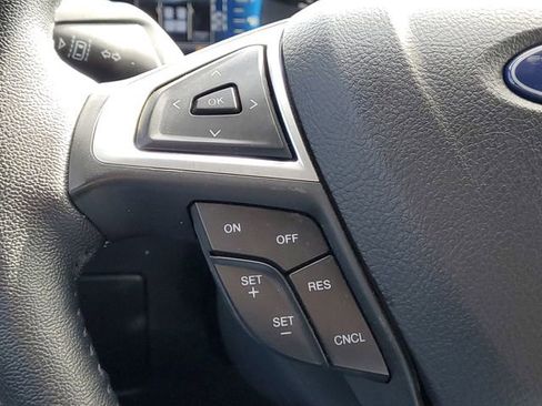 Used 2024 Ford Edge SEL w/ Convenience Package image 18