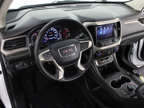 Used 2023 GMC Acadia Denali w/ Denali Ultimate Package FWD image 11