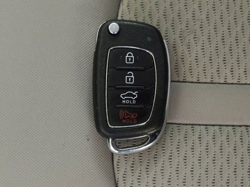 Used 2019 Hyundai Sonata SE image 32