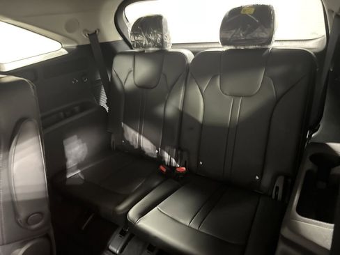 New 2026 Kia Sorento SX image 32