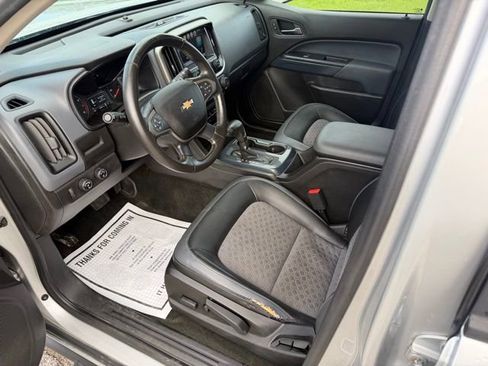 Used 2015 Chevrolet Colorado Z71 AWD/4WD image 16