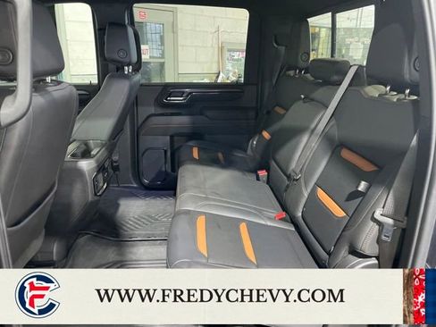 Certified 2024 GMC Sierra 2500 AT4 w/ Technology Package AWD/4WD image 17