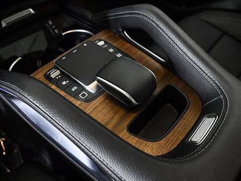 Certified 2025 Mercedes-Benz GLE 450 4MATIC image 13