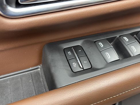 Used 2021 Chevrolet Tahoe High Country w/ Premium Package image 15