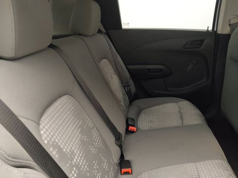 Used 2018 Chevrolet Sonic LT FWD image 19