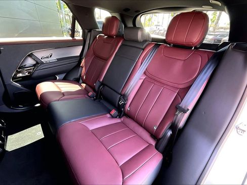 New 2026 Land Rover Range Rover Sport Dynamic SE AWD/4WD image 10