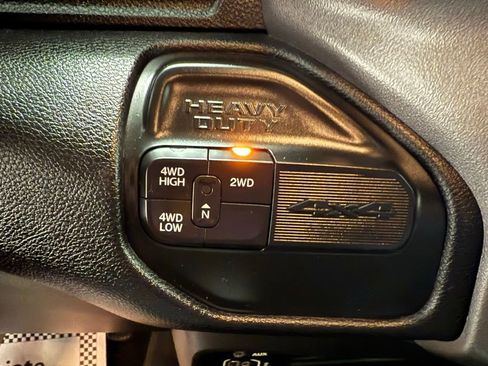 Used 2023 RAM 2500 Big Horn w/ Level 1 Equipment Group image 28